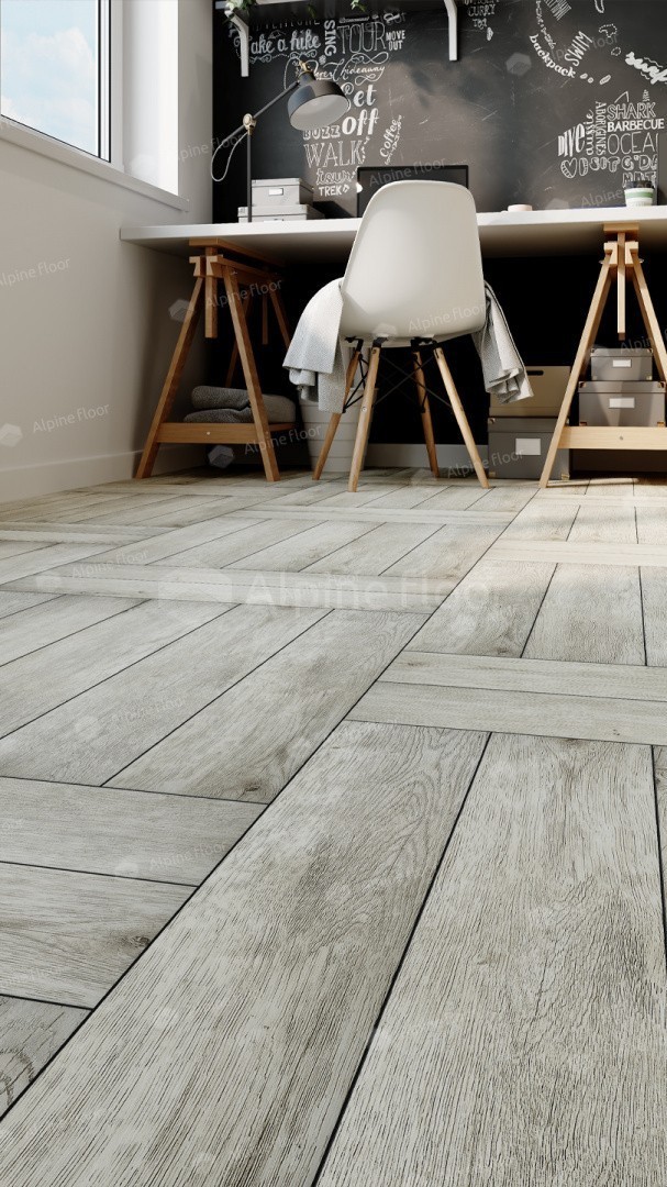 Кварцвиниловый SPC ламинат Alpine Floor Expressive Parquet Снежная лавина ECO 10-5 венгерская елка 610×122×6 фото в интерьере